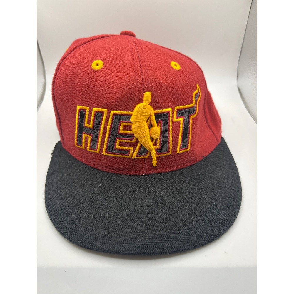 Miami Heat NBA Adidas‎ Fitted Hat Baseball Cap Red Black 7 1/4-7 5/8 Flexfit